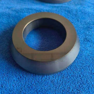Dostosowana tuleja ślizgowa z węglika krzemu do pomp wysokotemperaturowych
